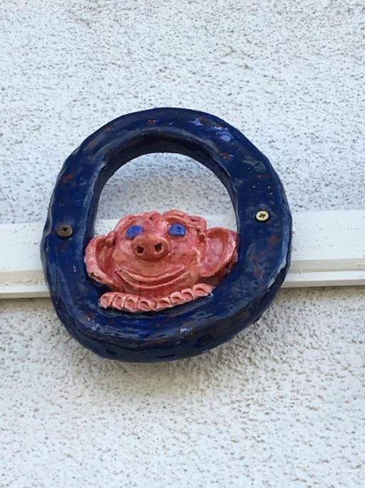 Trollhus - Grosses Familienfreundliches Ferienhaus ボルン エクステリア 写真